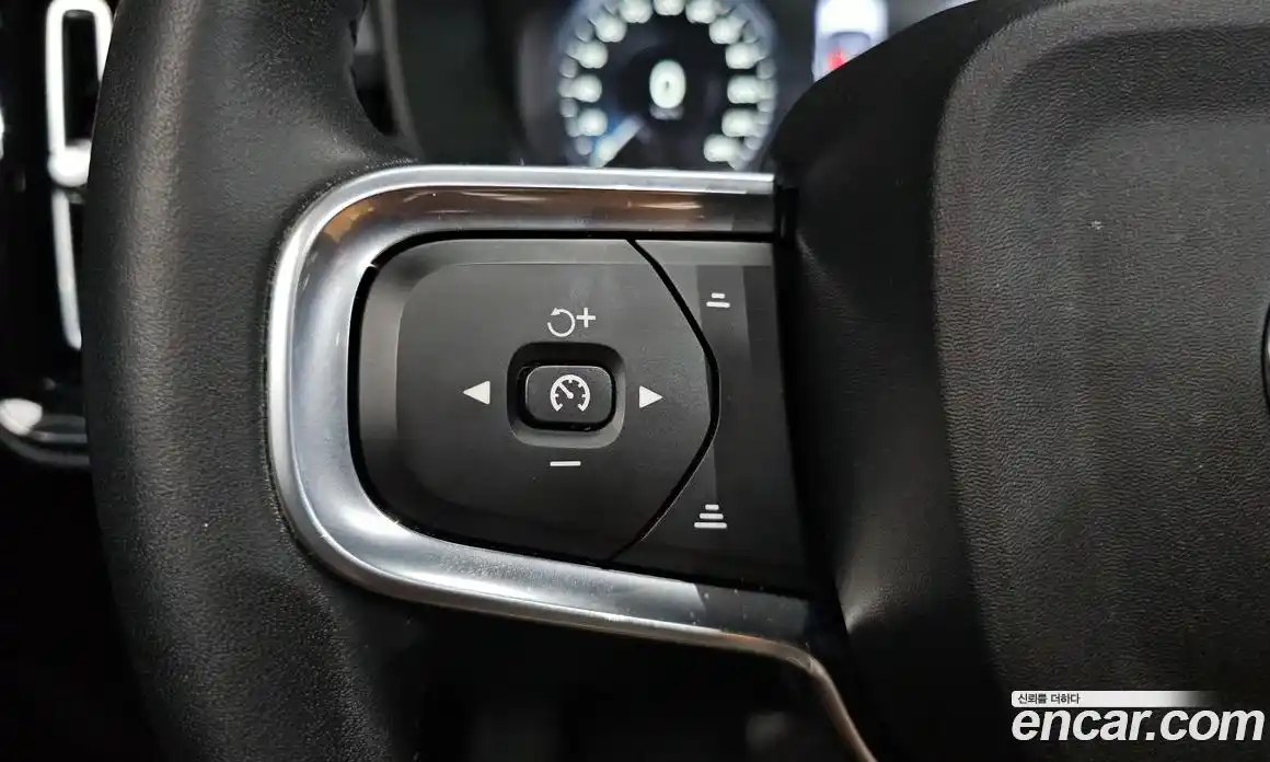 Volvo XC40 2021 2.0 гидро в Москве № 2057910, фото 21