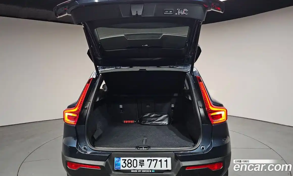 Volvo XC40 2021 2.0 гидро в Москве № 2057910, фото 24