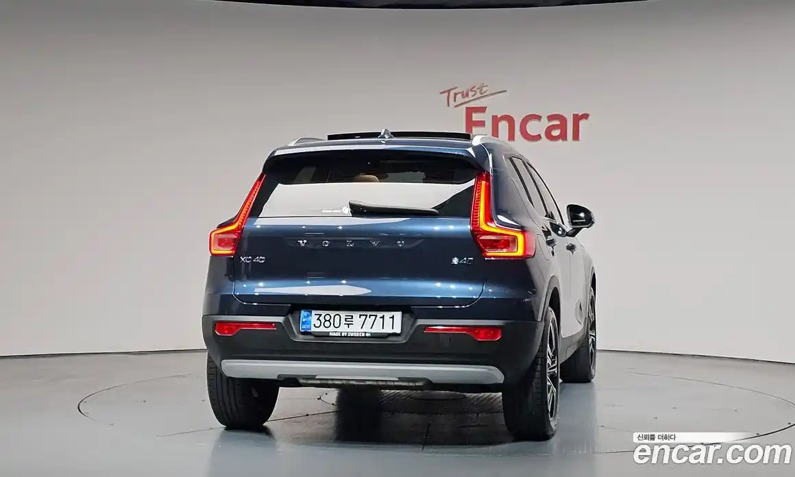 Volvo XC40 2021 2.0 гидро в Москве № 2057910, фото 3