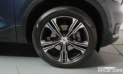 Volvo XC40 2021 2.0 гидро в Москве № 2057910, миниатюра 6