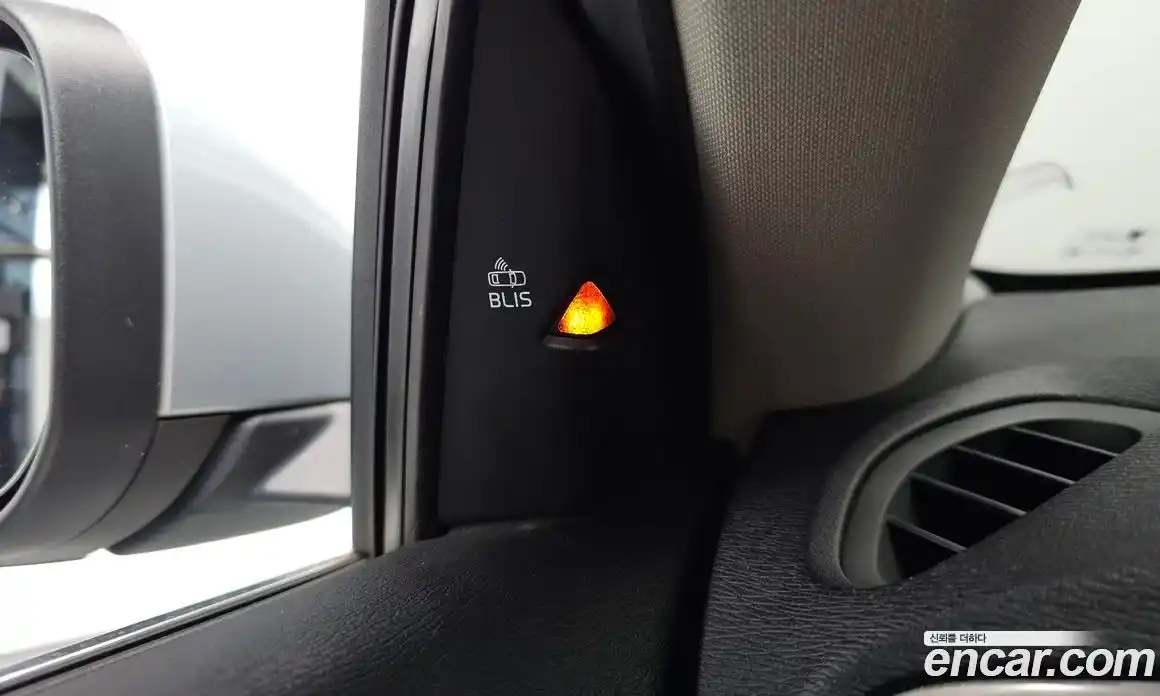 Volvo V40 2016 2.0 гидро в Москве № 2058003, фото 18