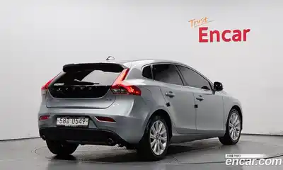 Volvo V40 2016 2.0 гидро в Москве № 2058003, миниатюра 2