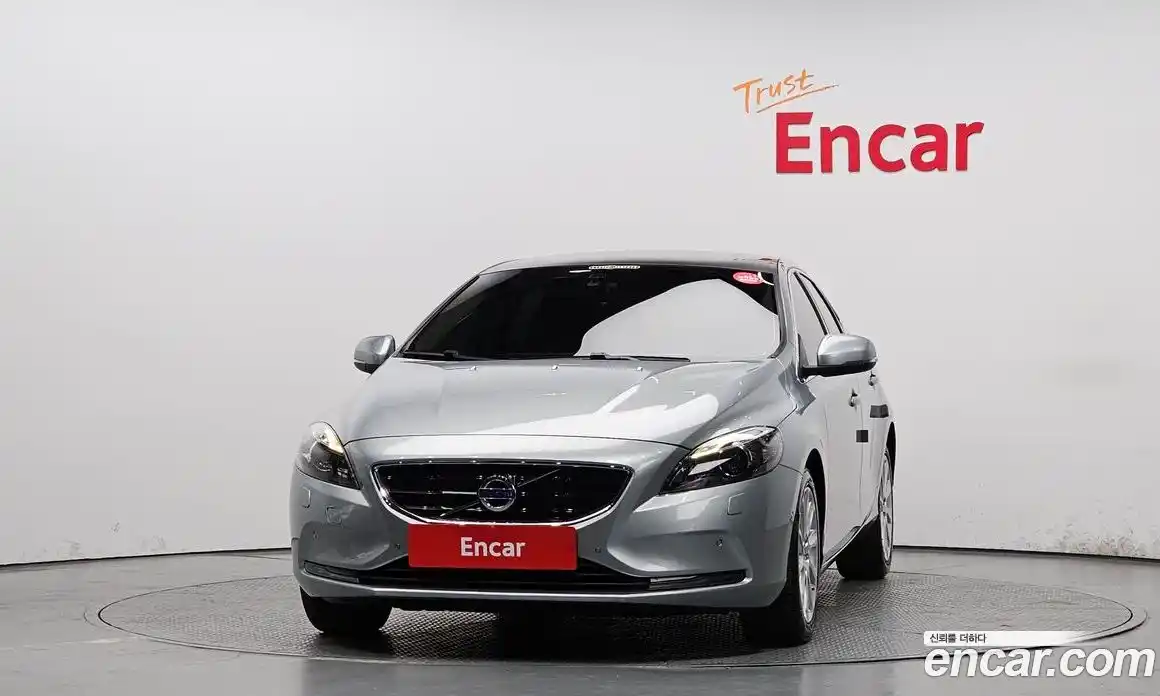 Volvo V40 2016 2.0 гидро в Москве № 2058003, фото 3