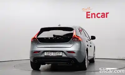 Volvo V40 2016 2.0 гидро в Москве № 2058003, миниатюра 4