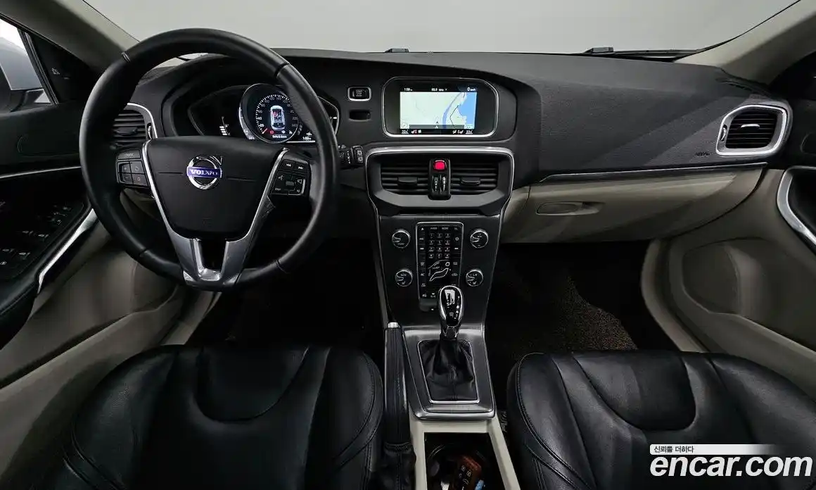 Volvo V40 2016 2.0 гидро в Москве № 2058003, фото 7