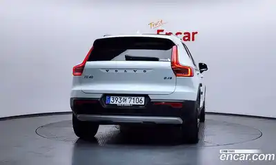 Volvo XC40 2020 2.0 гидро в Москве № 2058031, миниатюра 4