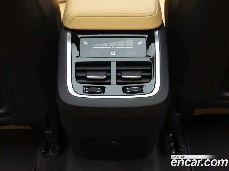 Volvo XC60 2025 2.0 гидро в Москве № 2058142, фото 16
