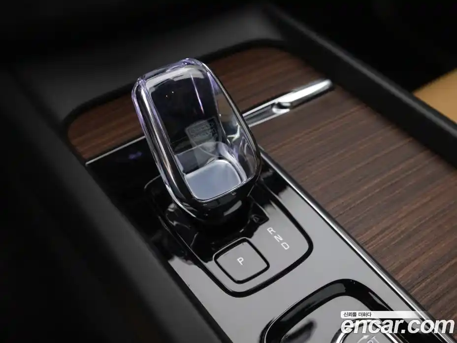 Volvo XC60 2025 2.0 гидро в Москве № 2058142, фото 9
