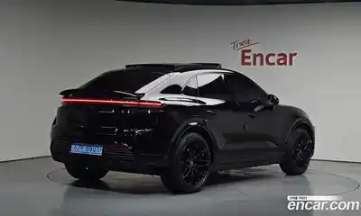 Porsche Macan, 2025
