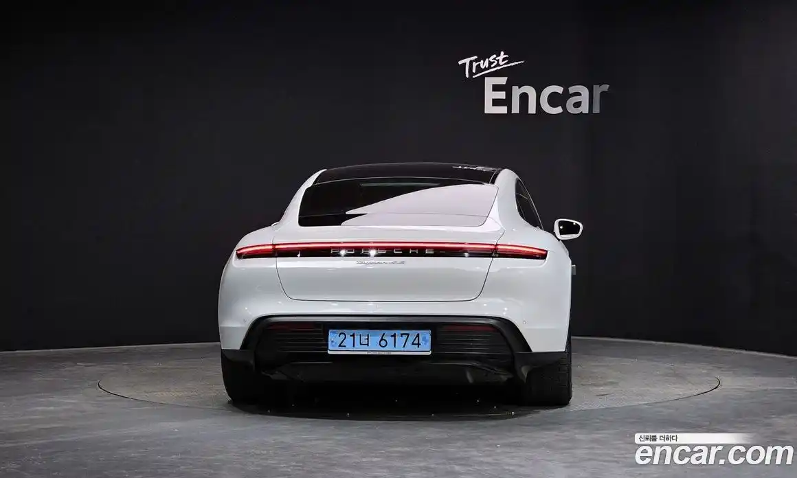 Porsche Taycan 2021 0.1 гидро в Москве № 2058398, фото 4