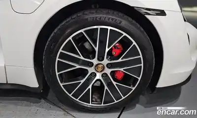 Porsche Taycan 2021 0.1 гидро в Москве № 2058398, миниатюра 5