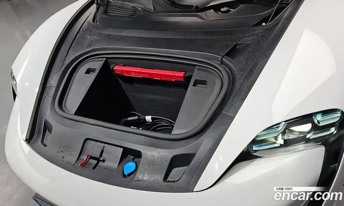 Porsche Taycan 2021 0.1 гидро в Москве № 2058398, фото 6