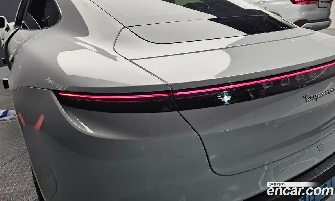 Porsche Taycan 2021 0.1 гидро в Москве № 2058398, фото 9