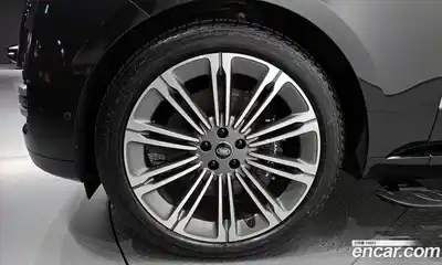 Land Rover Range-Rover 2025 4.4 гидро в Москве № 2058721, миниатюра 5
