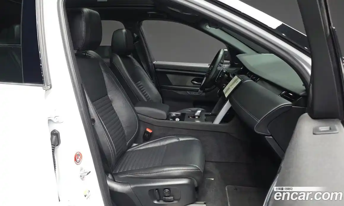 Land Rover Discovery Sport 2025 2.0 гидро в Москве № 2058766, фото 11