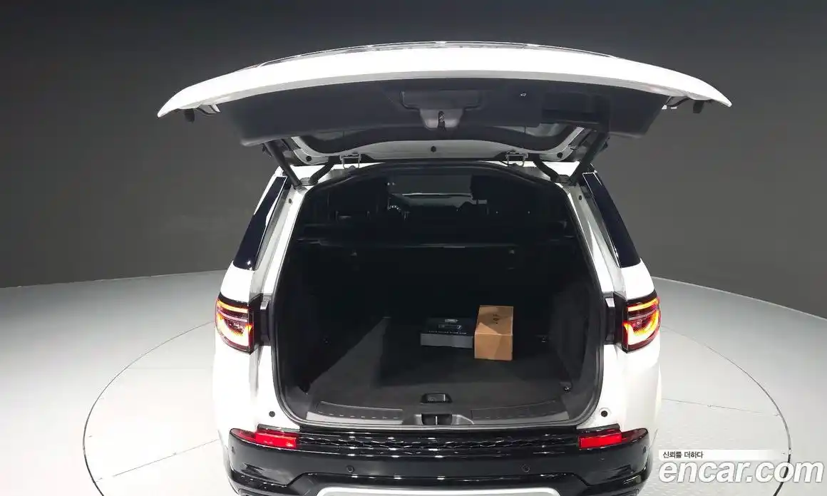 Land Rover Discovery Sport 2025 2.0 гидро в Москве № 2058766, фото 20