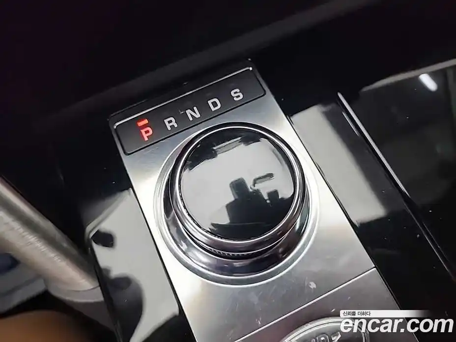 Land Rover Discovery 2018 3.0 гидро в Москве № 2058831, фото 8