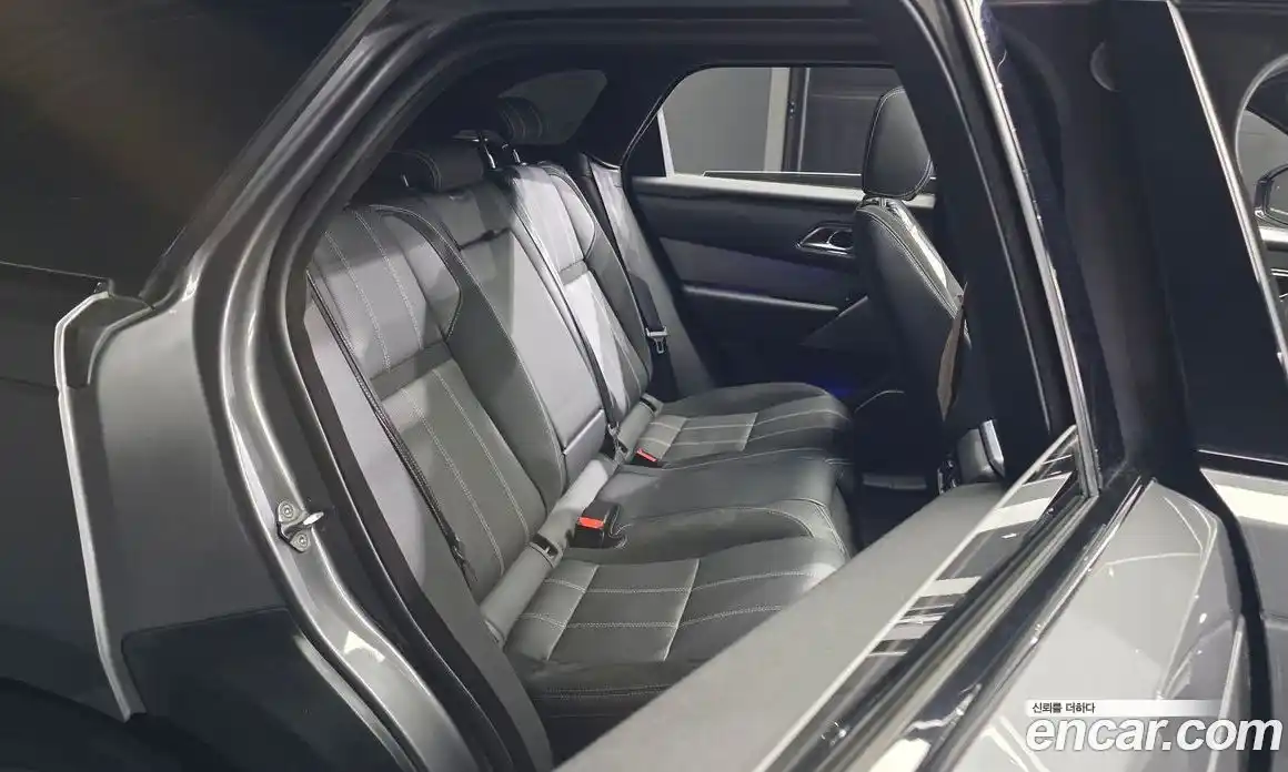 Land Rover Range-Rover Velar 2019 3.0 гидро в Москве № 2058861, фото 16