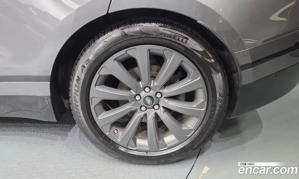 Land Rover Range-Rover Velar 2019 3.0 гидро в Москве № 2058861, фото 7
