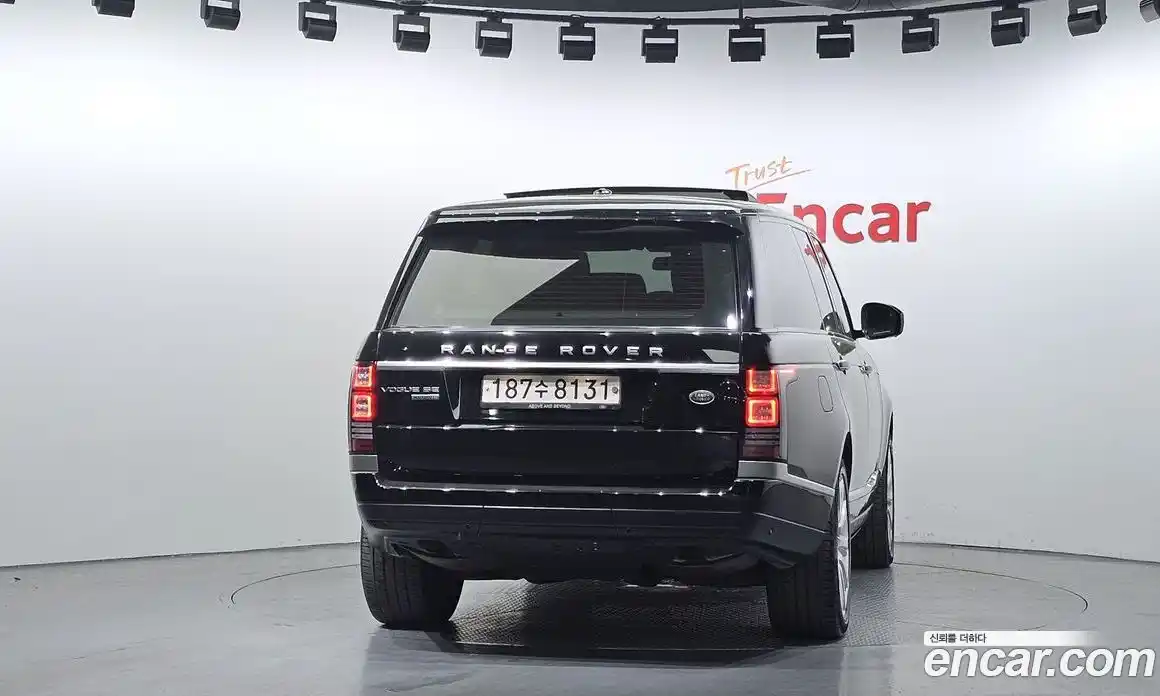 Land Rover Range-Rover 2015 5.0 гидро в Москве № 2058923, фото 4