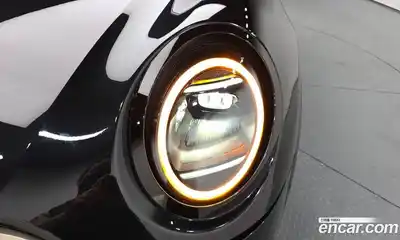 Mini Cooper 2024 2.0 гидро в Москве № 2059189, миниатюра 8