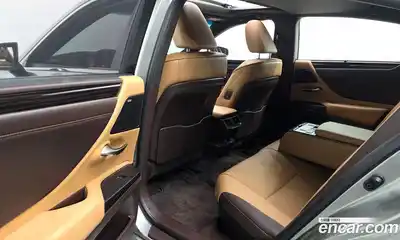 Lexus ES 2020 2.5 гидро в Москве № 2060071, миниатюра 11