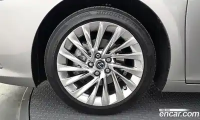 Lexus ES 2020 2.5 гидро в Москве № 2060071, миниатюра 5