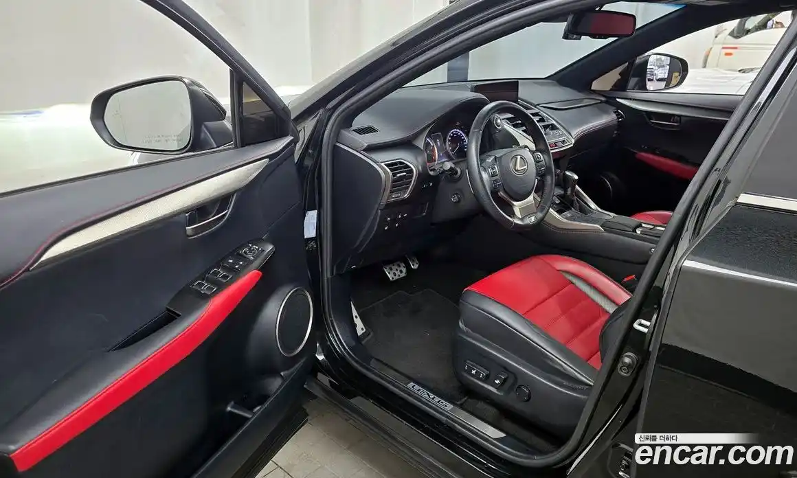 Lexus NX 2018 2.0 гидро в Москве № 2060131, фото 13