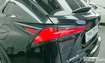 Lexus NX 2018 2.0 гидро в Москве № 2060131, миниатюра 9