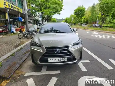 Lexus NX, 2015