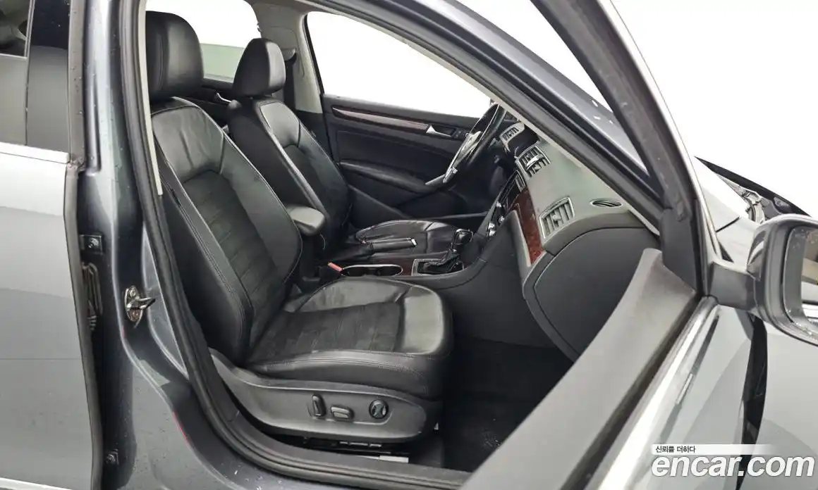 Volkswagen Passat 2013 2.0 гидро в Москве № 2060988, фото 11