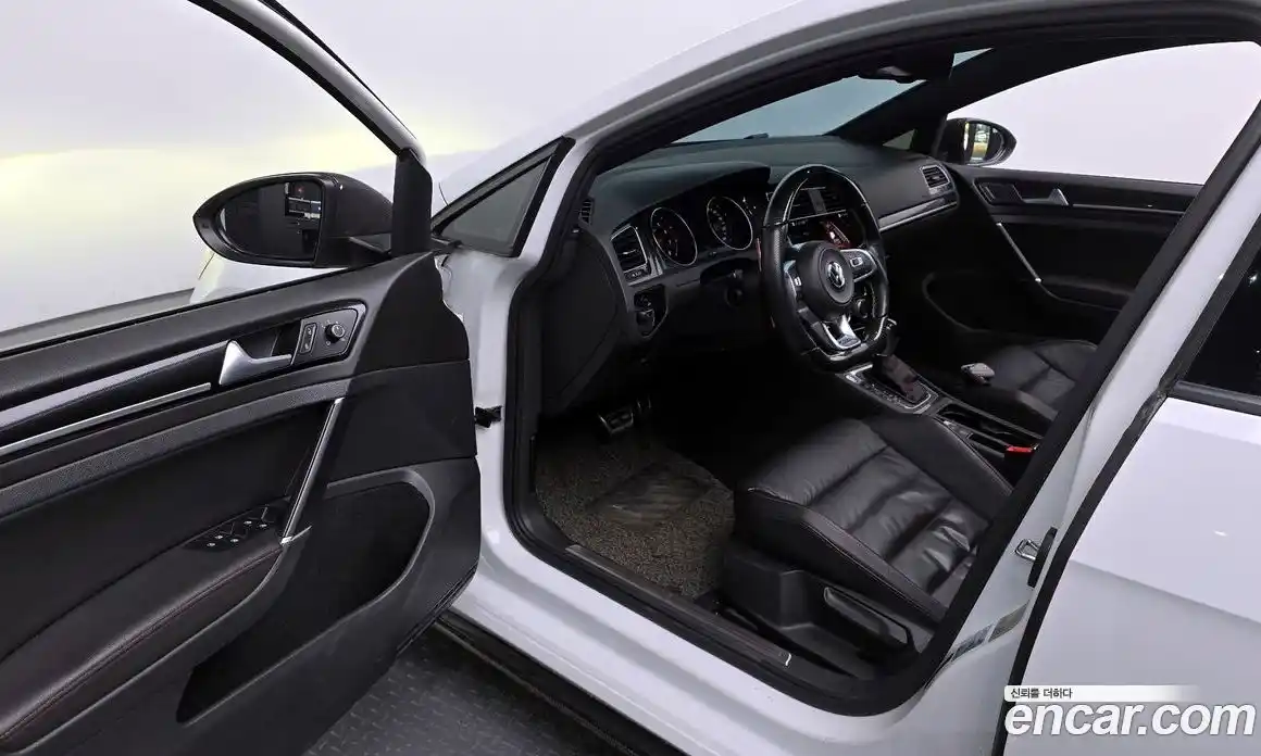 Volkswagen Golf 2016 2.0 гидро в Москве № 2060990, фото 13