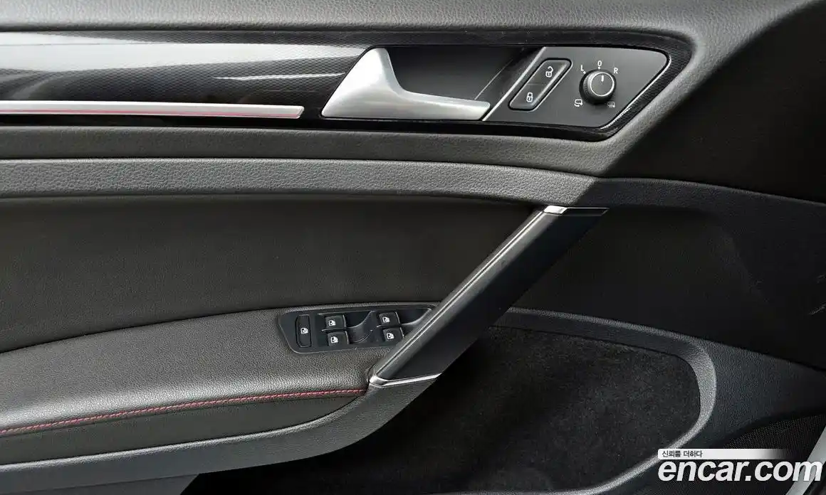 Volkswagen Golf 2016 2.0 гидро в Москве № 2060990, фото 14
