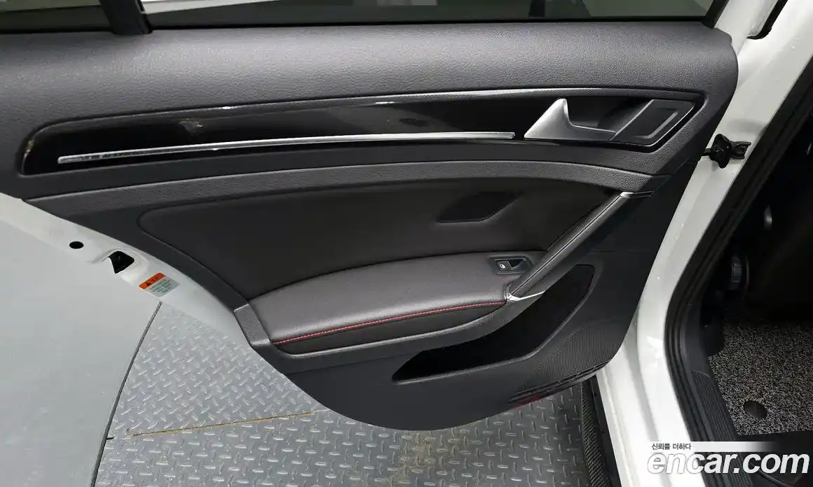 Volkswagen Golf 2016 2.0 гидро в Москве № 2060990, фото 15