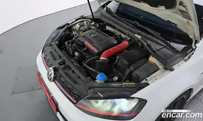Volkswagen Golf 2016 2.0 гидро в Москве № 2060990, миниатюра 6