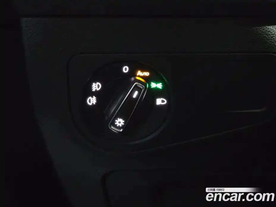Volkswagen Tiguan 2020 2.0 гидро в Москве № 2061063, фото 15