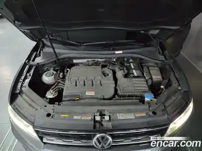 Volkswagen Tiguan 2020 2.0 гидро в Москве № 2061063, миниатюра 6