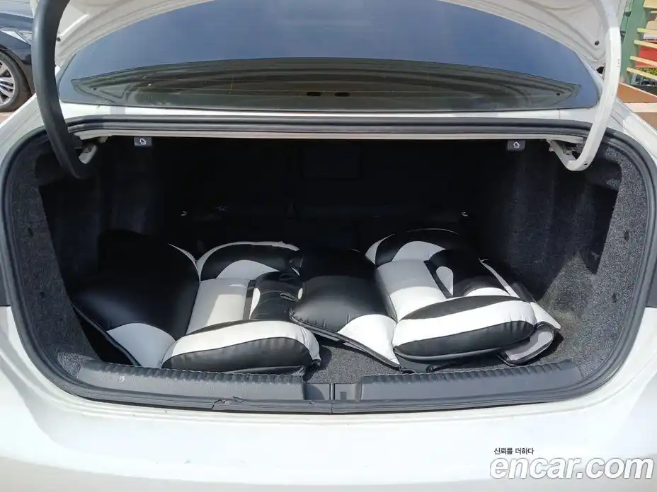 Volkswagen Jetta 2011 2.0 гидро в Москве № 2061177, фото 19