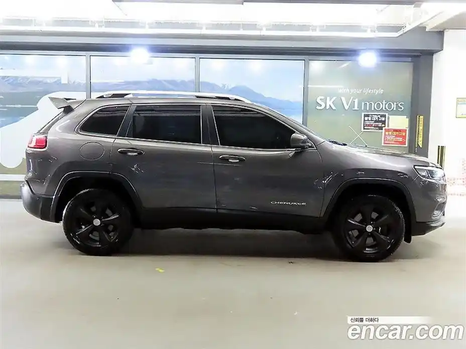 Jeep Cherokee 2020 2.4 гидро в Москве № 2061506, фото 3