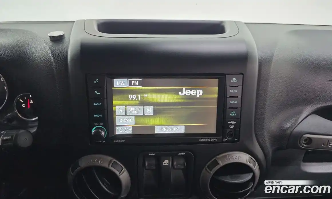 Jeep Wrangler 2013 3.6 гидро в Москве № 2061540, фото 15