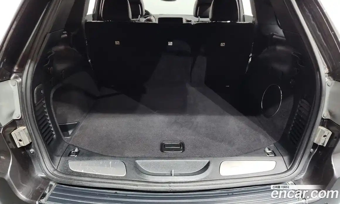 Jeep Cherokee 2019 3.0 гидро в Москве № 2061608, фото 19