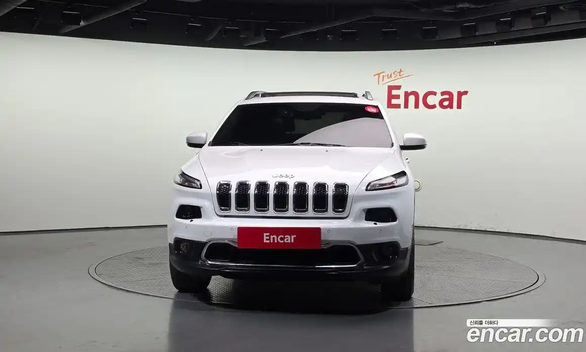 Jeep Cherokee 2016 2.2 гидро в Москве № 2061737, фото 3