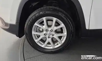 Jeep Cherokee 2016 2.2 гидро в Москве № 2061737, миниатюра 5
