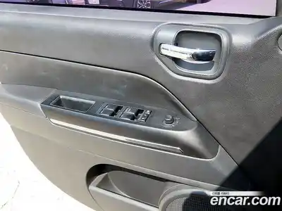 Jeep Compass 2011 2.4 гидро в Москве № 2061812, миниатюра 11