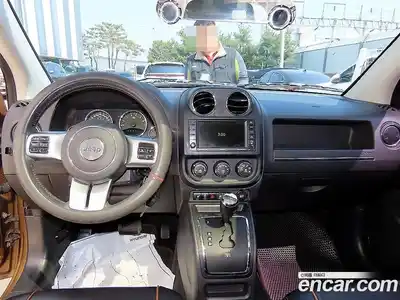 Jeep Compass 2011 2.4 гидро в Москве № 2061812, миниатюра 7