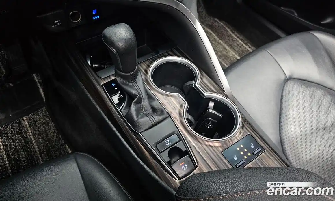 Toyota Camry 2018 2.5 гидро в Москве № 2062013, фото 11