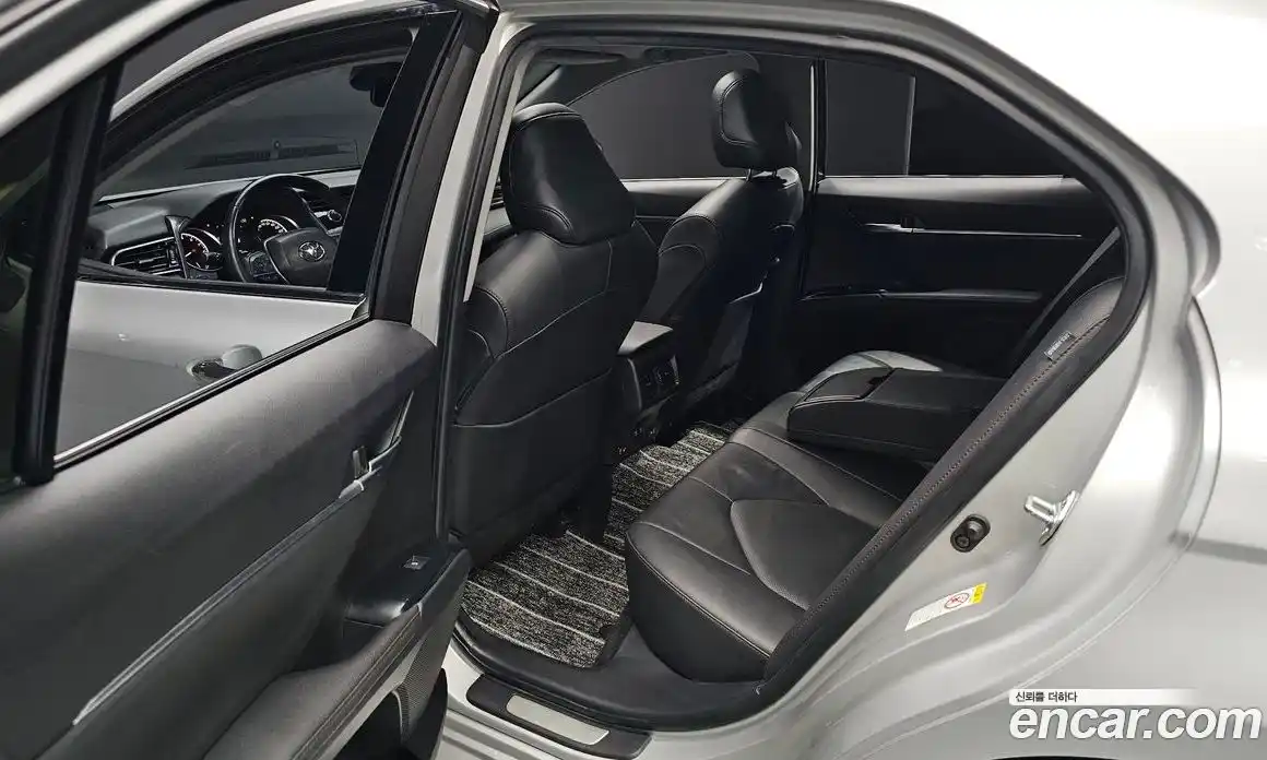 Toyota Camry 2018 2.5 гидро в Москве № 2062013, фото 17
