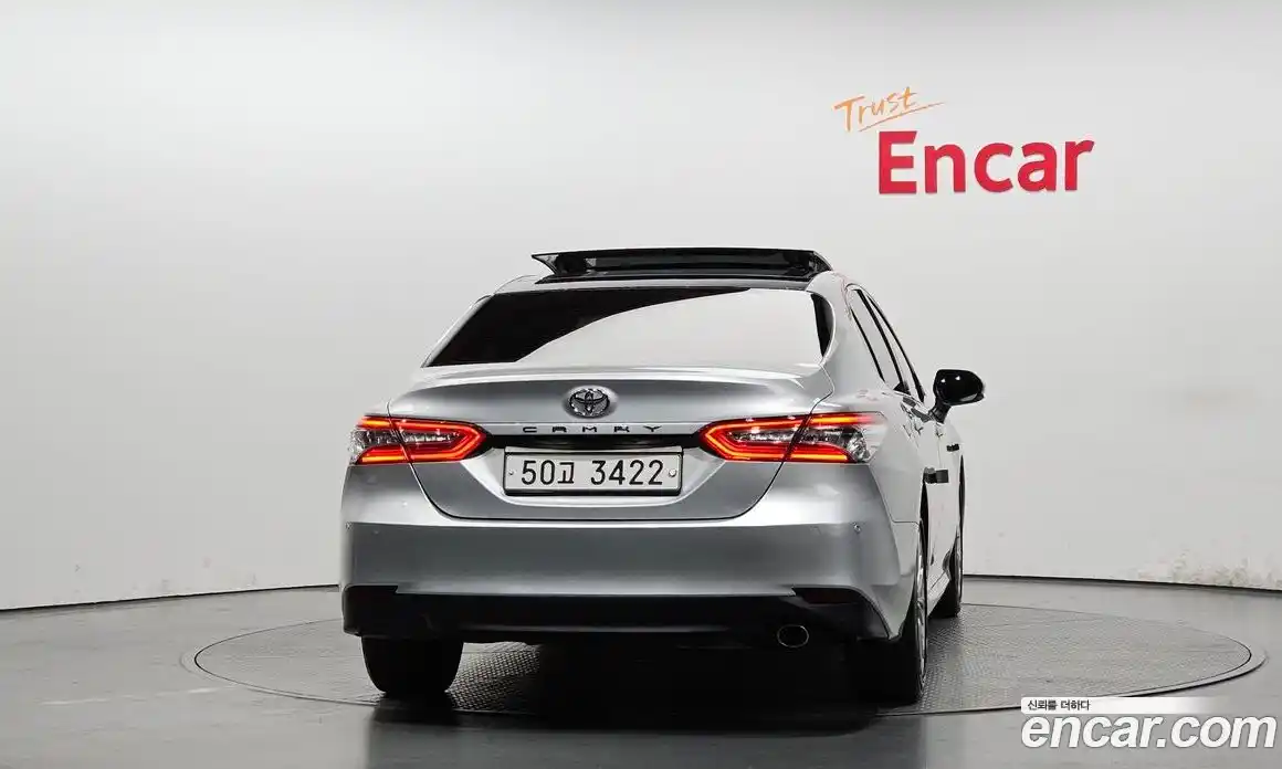 Toyota Camry 2018 2.5 гидро в Москве № 2062013, фото 3