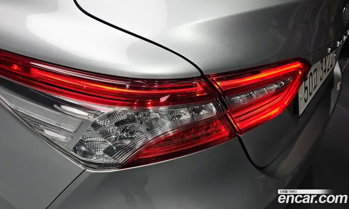 Toyota Camry 2018 2.5 гидро в Москве № 2062013, фото 8