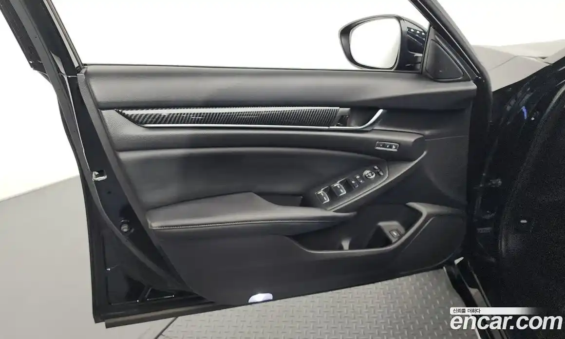 Honda Accord 2018 2.0 гидро в Москве № 2062485, фото 14